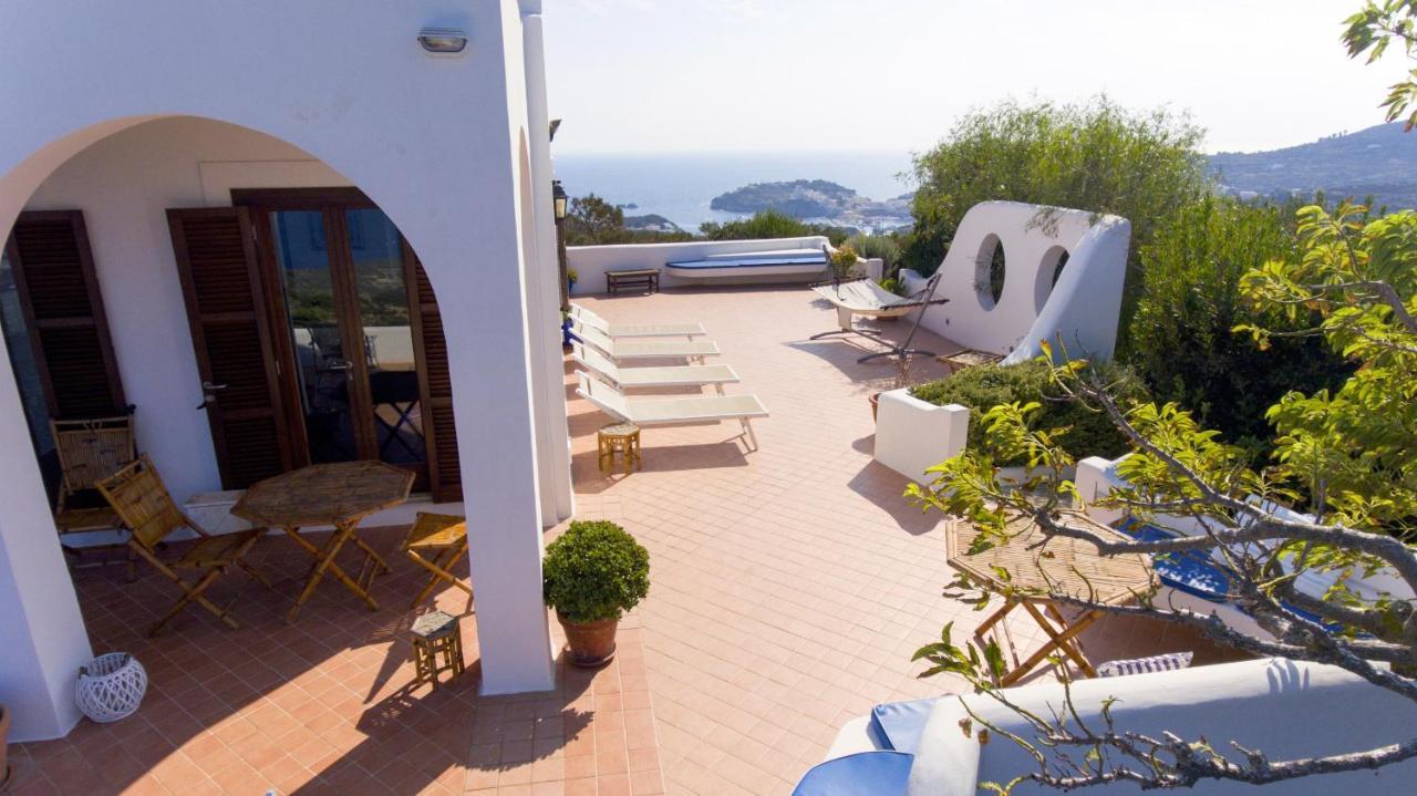 פונזה Guest House Villa Il Gabbiano מראה חיצוני תמונה