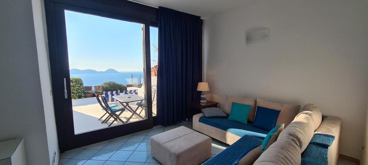 פונזה Guest House Villa Il Gabbiano מראה חיצוני תמונה