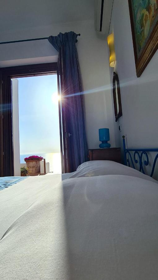 פונזה Guest House Villa Il Gabbiano מראה חיצוני תמונה