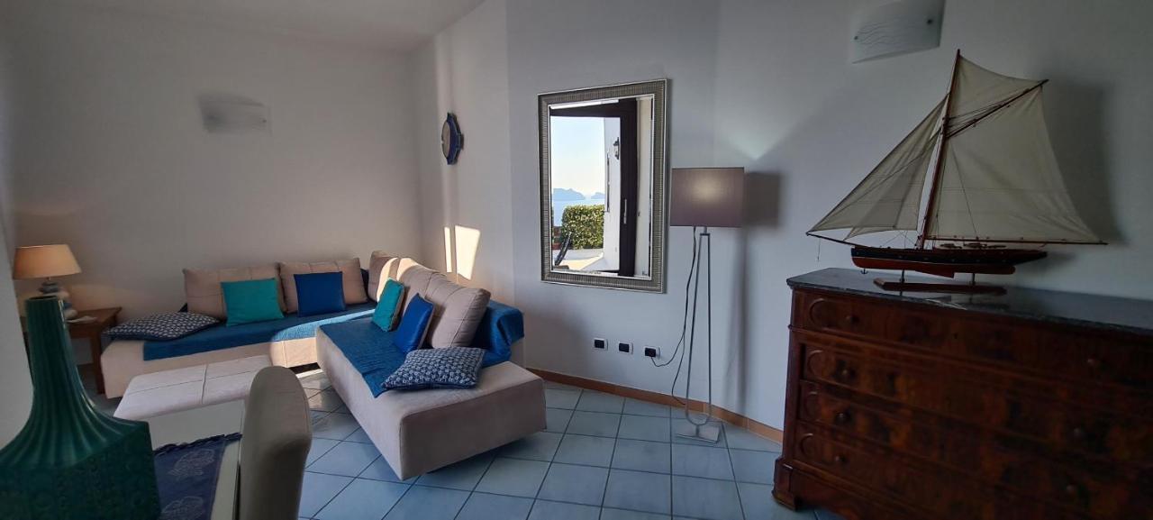 פונזה Guest House Villa Il Gabbiano מראה חיצוני תמונה
