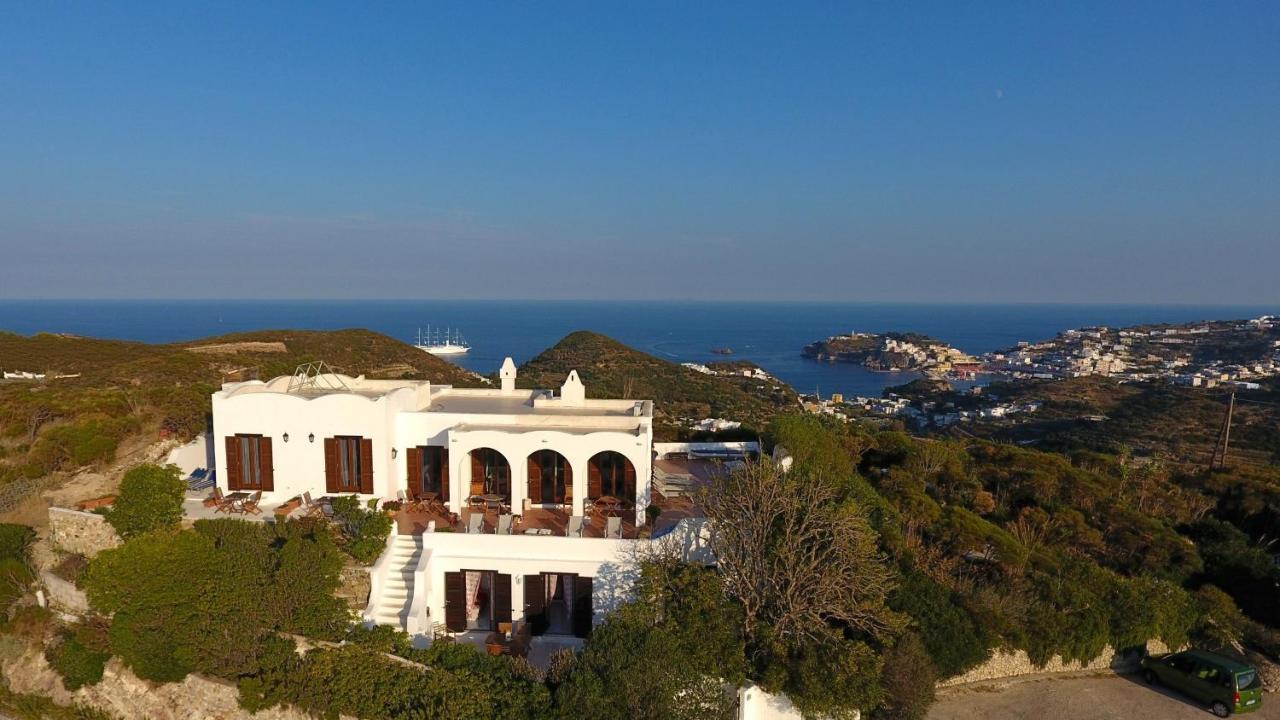 פונזה Guest House Villa Il Gabbiano מראה חיצוני תמונה