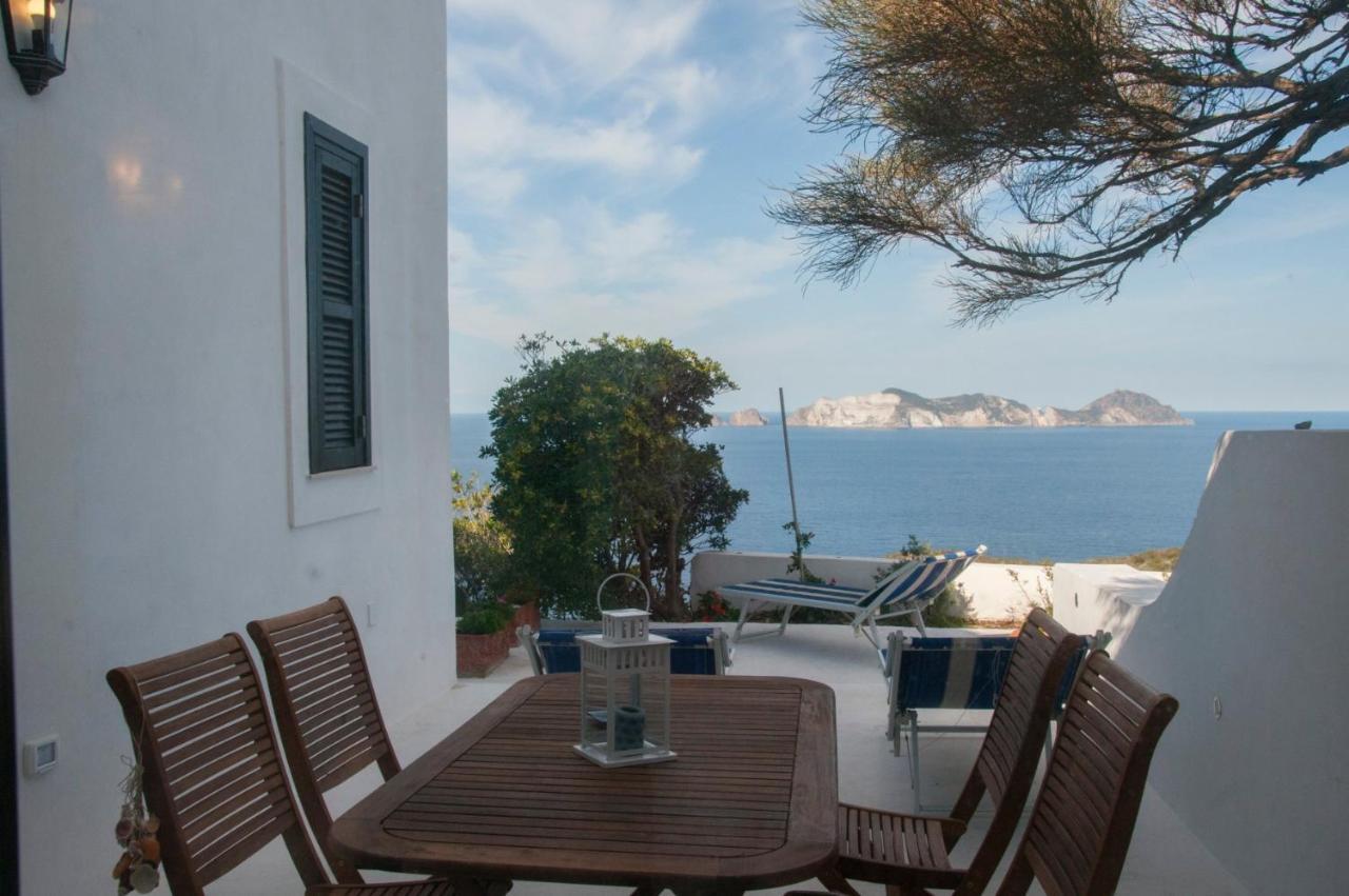 פונזה Guest House Villa Il Gabbiano מראה חיצוני תמונה