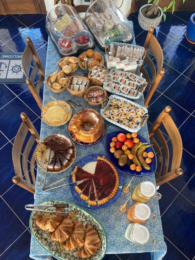 פונזה Guest House Villa Il Gabbiano מראה חיצוני תמונה